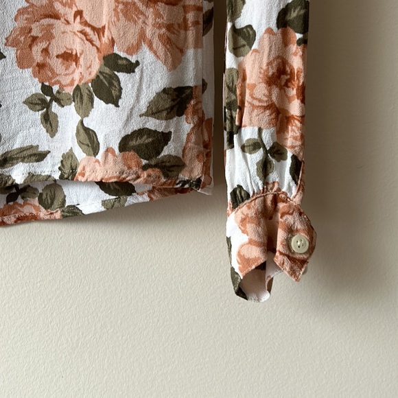 REFORMATION floral blouse 🌸🌺✨ - Picture 10 of 13